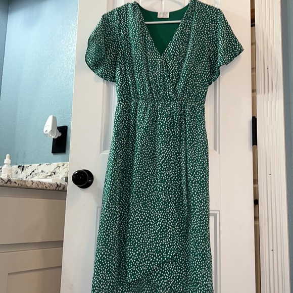 Green polka dot long summer dress - Picture 2 of 4